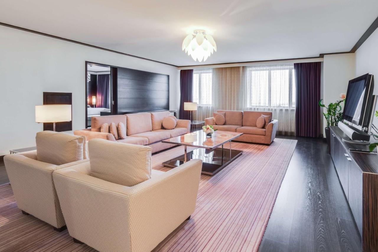 Hyatt Regency Kyiv Hotel Екстериор снимка