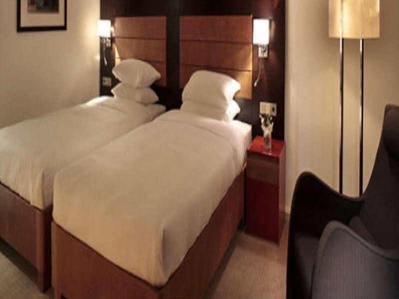 Hyatt Regency Kyiv Hotel Екстериор снимка