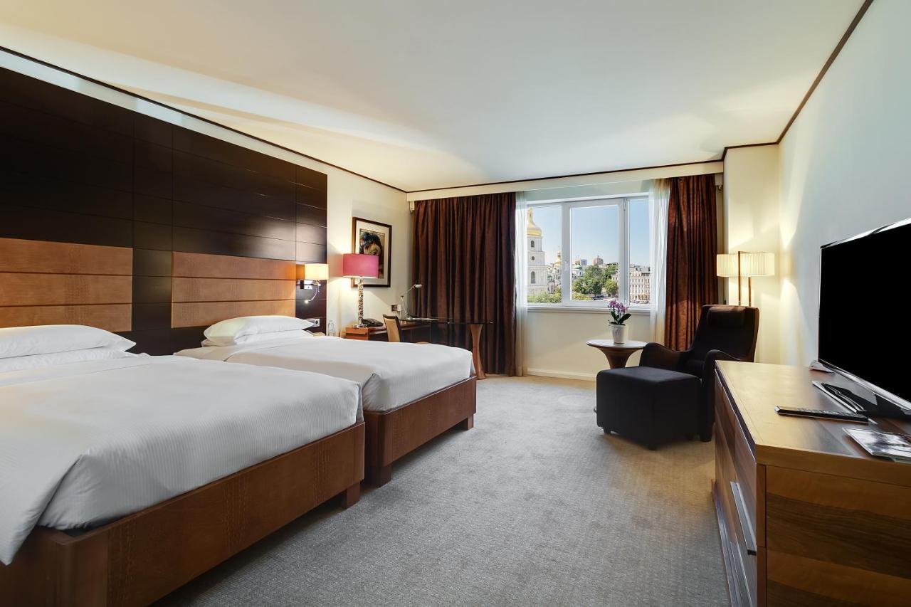 Hyatt Regency Kyiv Hotel Екстериор снимка